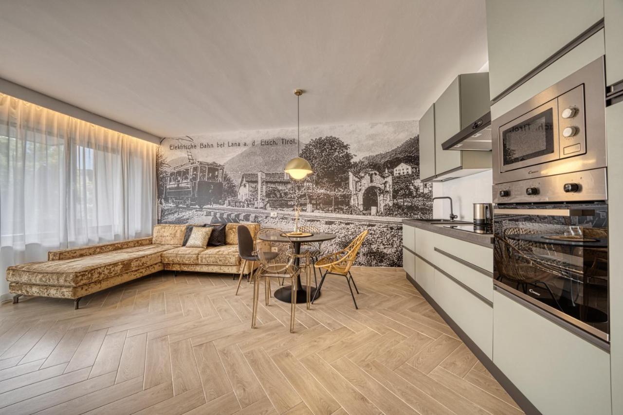 Goldfinger + Suites Lana Exterior foto